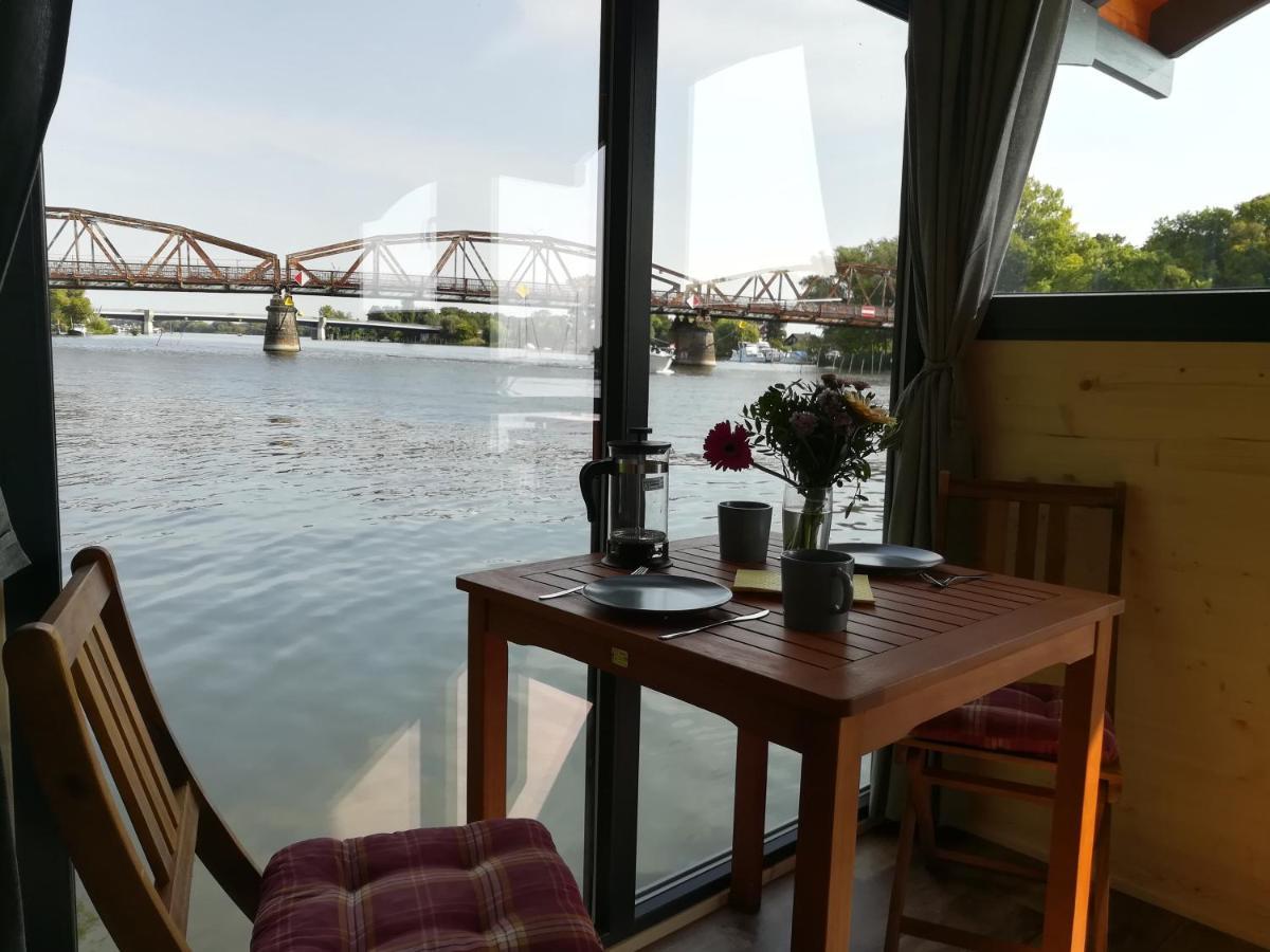 Gaestehaus Schloss Plaue ブランデンブルク エクステリア 写真