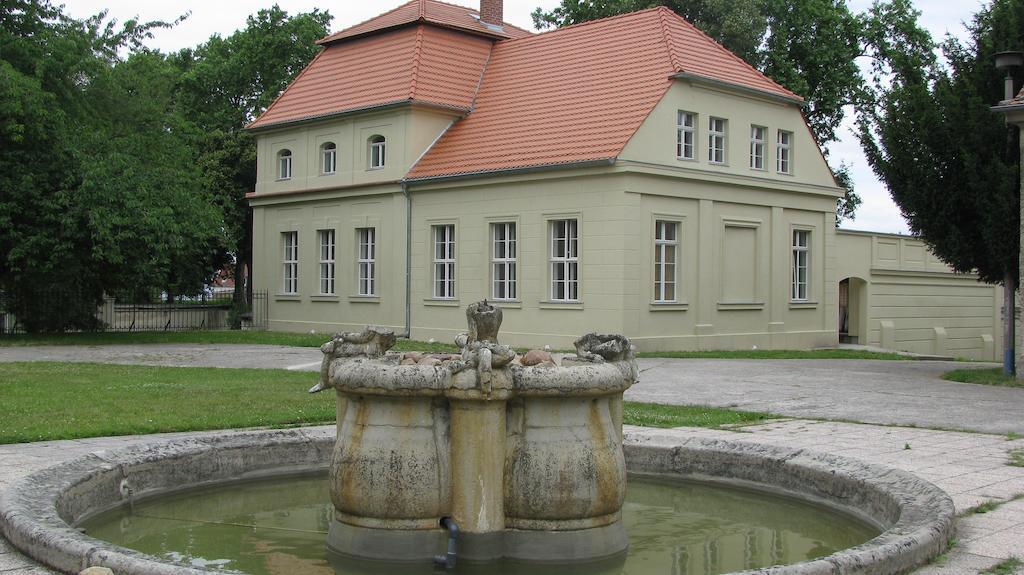Gaestehaus Schloss Plaue ブランデンブルク エクステリア 写真